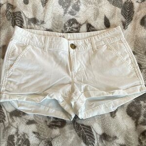 SO White Cargo Shorts with Cuffed Hem and Relaxed Fit